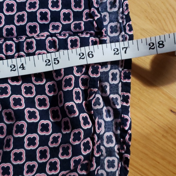 Nicole Miller Original Black, Pink & White Geo Design Sleeveless Top. Size L. - Picture 5 of 7